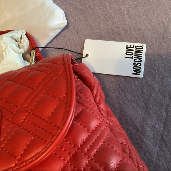 Love Moschino gorgeous red handbag NEW - Picture 3 of 15